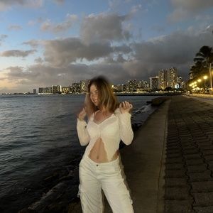 Meet your Posher, Anya